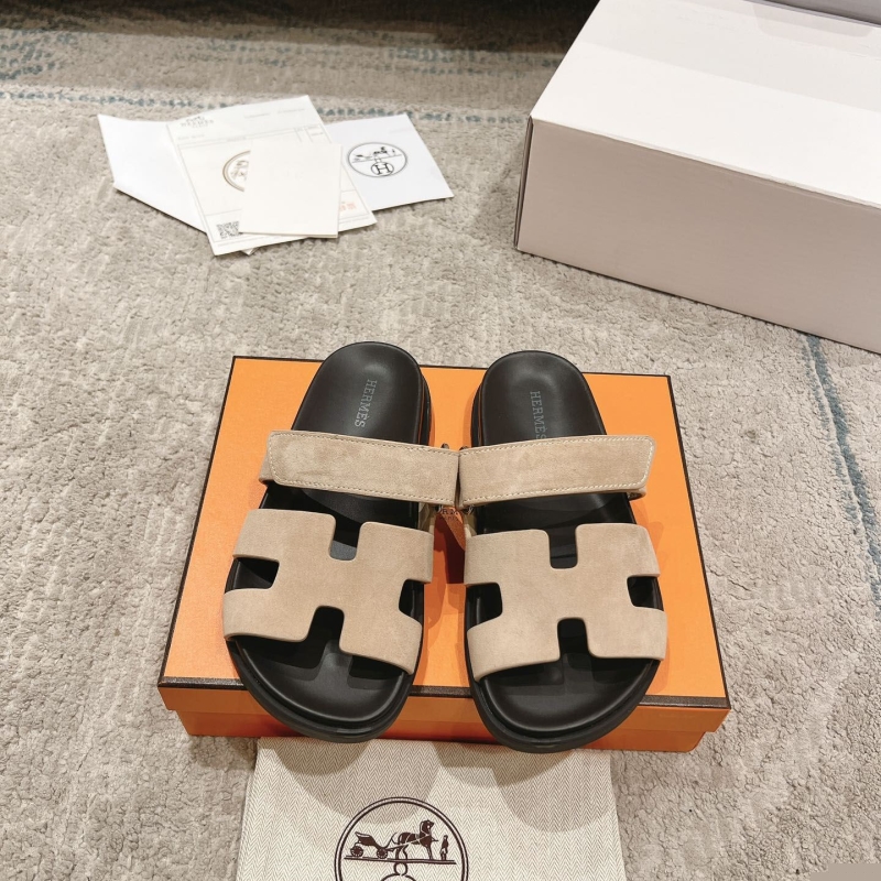 H**mes slippers